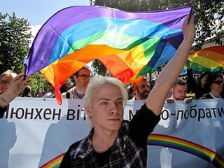 Между церковниками и геями произошел конфликт на почве прав человека