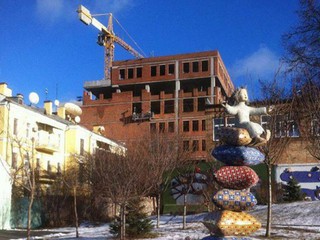 Киевсовет лишь приостановил застройку, отказавшись разорвать договор аренды на Десятинном переулке