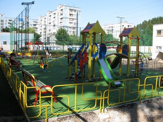 В Киеве установят большое количество детских площадок