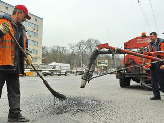 В Киеве будут проводить уборку дорог