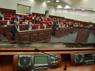 Депутаты Киевсовета на этой неделе впервые проведут заседание на Крещатике