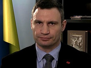По версии Кличко, к Черновецкому имеет отношение лишь один депутат от УДАР