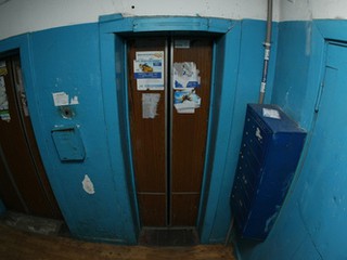 В Киеве поменяют лифты