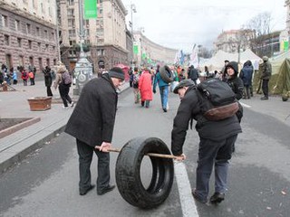Появление алкоголиков на Майдане организовывает власть