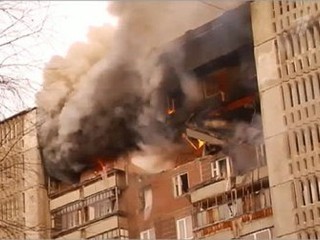 Пожар произошел в 9-этажном доме на Оболони