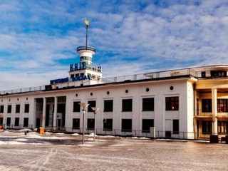 Речной вокзал оказался под контролем у бывшего регионала Шуфрича и скандального политика Бродского