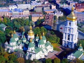 Хозяйственный суд города Киева после вмешательства прокуратуры столицы вернул из незаконной аренды 0,87 га земель