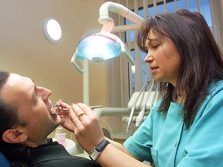 Кличко выступил за реформирование системы стоматологической помощи