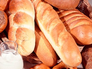 Депутаты Киевсовета поругались из-за тендеров на закупку хлеба