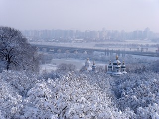 В Киеве опять идёт снег