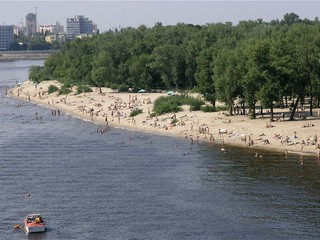 Пляжи Киева закрыты