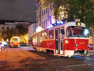 Трамвайные пути на Подоле починят