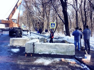 В Киеве установили восемь блокпостов
