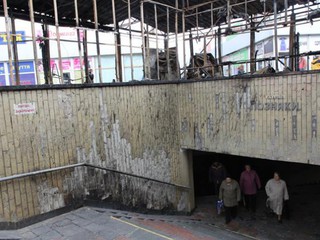 В метро Позняки из-за пожара закроет один из входов