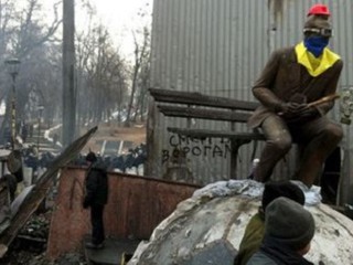Памятник Валерию Лобановскому осквернили