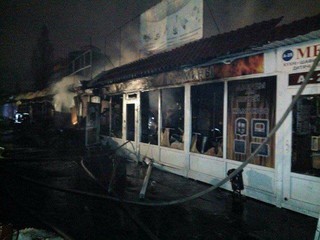 На Изюмском рынке случился пожар