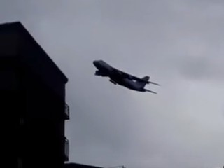 Опасный самолёт в Буче