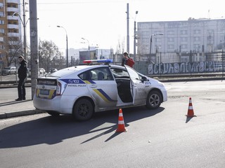 В Киеве Infinity влетел в машину патрульных