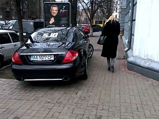 Балашов припарковал свой автомобиль по-жлобски