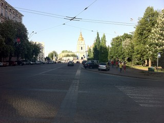 Бардак на Михайловской площади