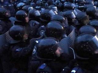 Донецкую милицию бросили в Киев