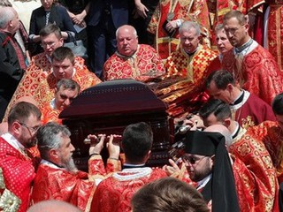 В Киеве похоронили Любомира Гузара 