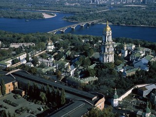 Российские туристы едут в Киев