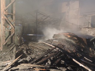Завод горел в Соломенском районе Киева