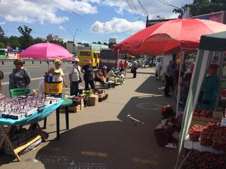 Киев превращается в базар 