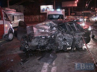 На Протасовом Яру в лобовом столкновении двух автомобилей погибло два человека