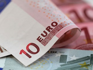 Киевлянин торговал фальшивыми евро