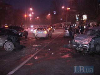 Машина ГАИ угодила в ДТП в Киеве
