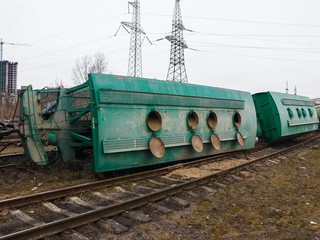 В Киеве товарный поезд сошёл с рельсов