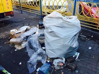 Киев утопает в мусоре 