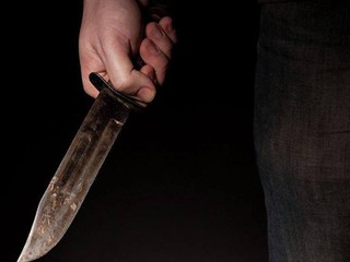 Потерпевшему ножом нанесли тяжкие телесные повреждения