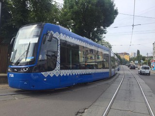 Скандальные трамваи Pesa уже в Киеве