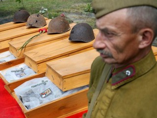 Останки бойцов РККА перезахоронили 