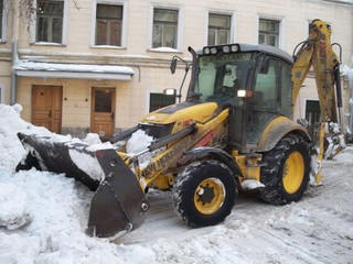 В Киеве идет борьба со снегом