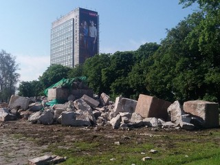 Руины памятника чекистам в Киеве