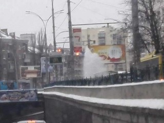 Гигантский фонтан в Киеве