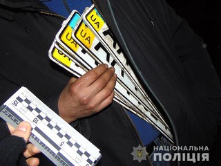 В Киеве злоумышленник воровал номерные знаки