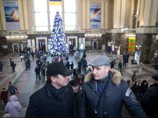 Мэр Киева осмотрел помещения железнодорожного вокзала и прилегающую территорию