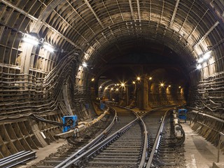 Киеву снова обещают метро на Троещину