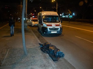 На Голосеевском проспекте автомобиль сбил пешехода