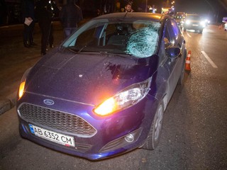 В Киеве Ford сбил пешехода
