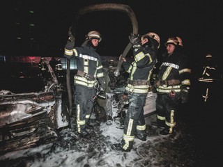 В Дарницком районе ликвидировали возгорание автомобилей