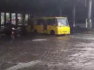 Киев затопило 