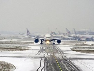 Аэропорты работают, несмотря на снег